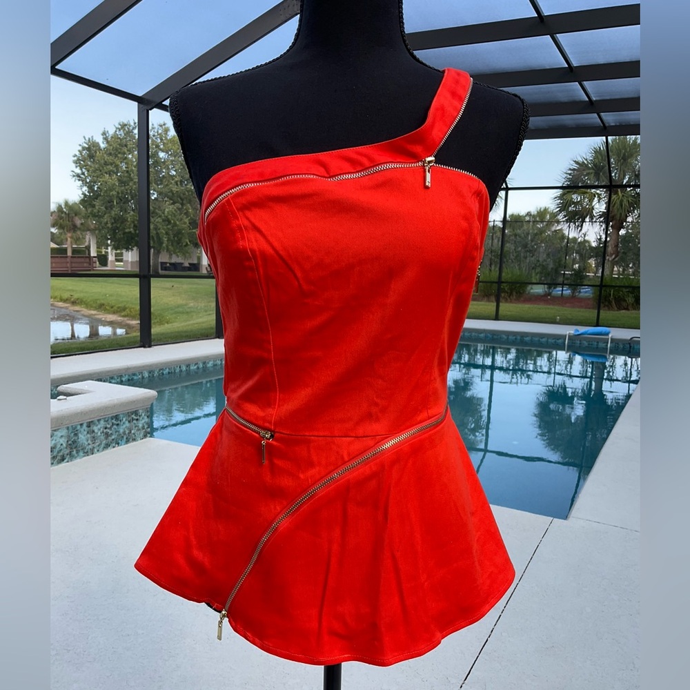 Bebe one shoulder shirt